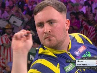Luke Littler krönt sich im Ally Pally auch 2026 zum Weltmeister und schlägt Gian van Veen in beeindruckender Art und Weise. Littler verteidigt damit seinen Titel.