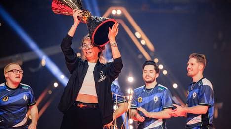 In Los Angeles hat sich Evil Geniuses zum neuen Weltmeister gekrönt. Das Team selbst schreibt zudem eSports-Geschichte, da Christine „potter“ Chi als erster weiblicher Head Coach einen WM-Titel gewann