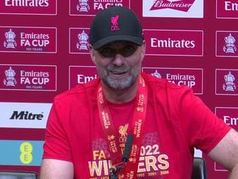 Liverpool hat erstmals seit 15 Jahren wieder den englischen FA Cup gewonnen. Das Team von Trainer Jürgen Klopp gewann das Pokal-Endspiel gegen Thomas Tuchels FC Chelsea im Elfmeterschießen mit 6:5.