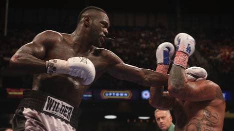 Deontay Wilder (l.) gewann seinen WM-Fight gegen Chris Arreola
