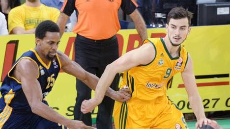 Cliff Hammonds (links) spielte bereits für ALBA Berlin