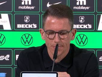 Daniel Bauer äußert sich nach der 1:2-Niederlage gegen den Hamburger SV zu seiner Zukunft. Die Wölfe stehen auf dem 17. Tabellenplatz und sind akut abstiegsbedroht.