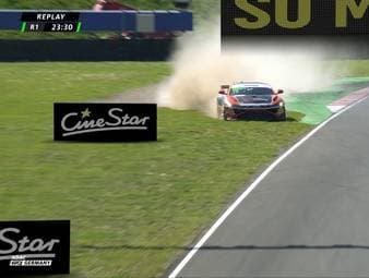 Mercedes-Sieg zum Saisonauftakt der ADAC GT4 Germany in Oschersleben. Roman Fellner-Feldegg patzt entscheidend. 