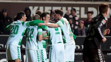 Greuther Fürth bejubelt Treffer beim FC. St. Pauli