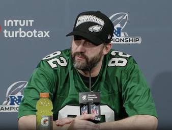 Saquon Barkley ist nicht zu stoppen. Im NFC Championship Game dominiert der Running Back weiter nach Belieben. Auch sein Trainer kommt nach dem Einzug in den Super Bowl nicht aus dem Schwärmen.