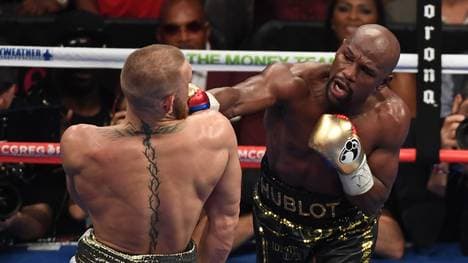 Floyd Mayweather Jr. v Conor McGregor