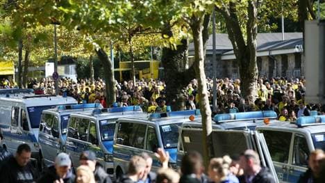 Polizei-Razzia als Reaktion auf Fanangriffe