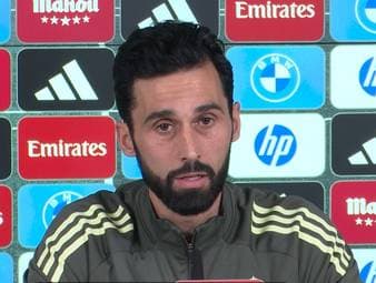 Nach dem Rassismus-Vorfall im Champions-League-Duell bei Benfica Lissabon äußert sich Real-Trainer Álvaro Arbeloa noch einmal deutlich zu den Vorkommnissen rund um Vinícius Júnior. 