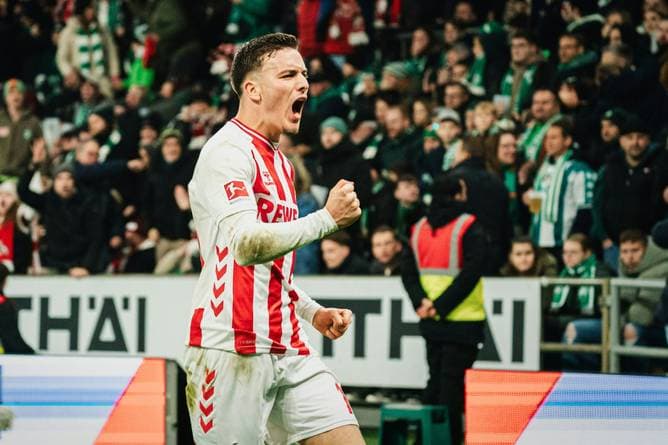 El Mala genießt Jubel in vollen Zügen