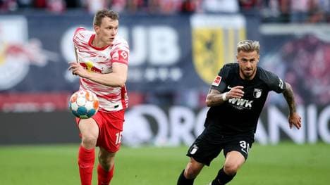 Niklas Dorsch (r) nimmt psychologische Hilfe in Anspruch