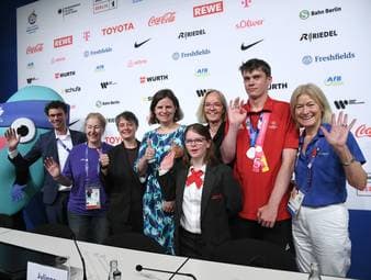 Presse-Konferenz am letzten Tag von den Weltspielen