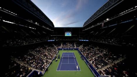 Statt Asse wird im Louis Armstrong Stadium während der Pandemie Essen serviert
