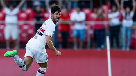 Sao Paulo v Cruzeiro - Brasileirao Series A 2015