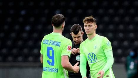 Bartosz Bialek (r.) fällt lange aus