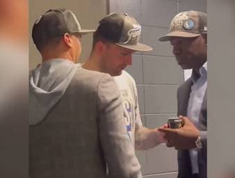 Luka Doncic bringt die Dallas Mavericks mit einem weiteren Sahnetag in die NBA-Finals. Nach dem entscheidenden Sieg in Spiel 5 will der Superstar ein Bier als Belohnung genießen - wird dann aber ausgebremst.