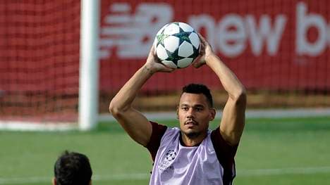 Wegen schwerer Verletzungen fällt Verteidiger Timothee Kolodziejczak auch im Spiel gegen Freiburg aus