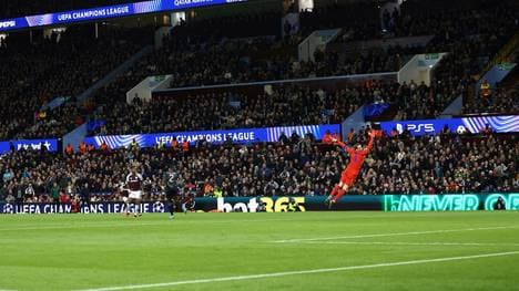 Vergeblich gestreckt: Manuel Neuer beim Gegentor