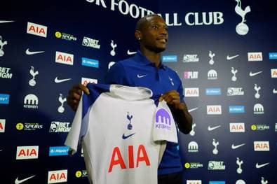 Ex-Frankfurter stellt sich bei den Spurs vor