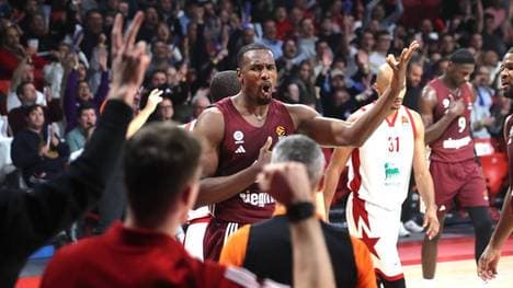 Serge Ibaka erzwingt mit der Schlusssirene die Overtime für den FC Bayern München