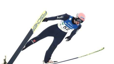 Karl Geiger feiert in Rasnov einen Sieg