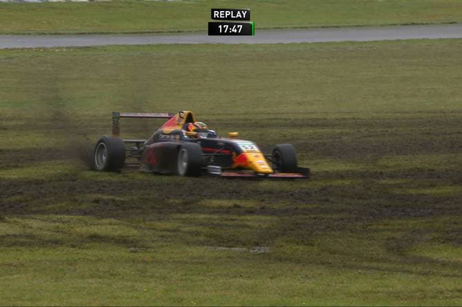 Chaos-Rennen! Dreher und Abflüge auf dem Lausitzring