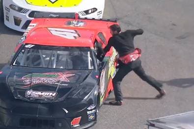 NASCAR-Pilot rastet völlig aus