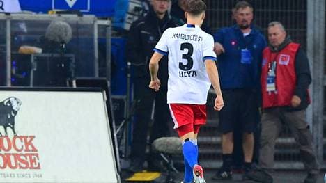 Moritz Heyer vom HSV lief mit einem fehlerhaft bedruckten Trikot auf