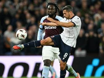 Villa schlägt Freiburg-Gegner 