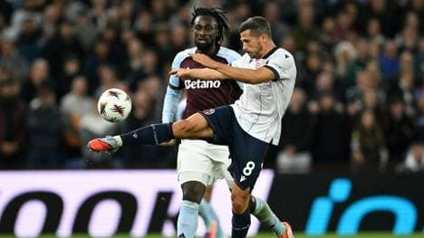 Aston Villa empfing Bologna