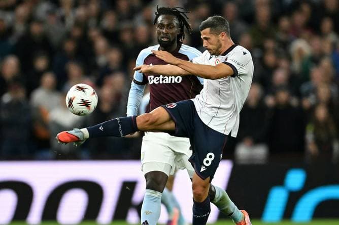 Villa schlägt Freiburg-Gegner 