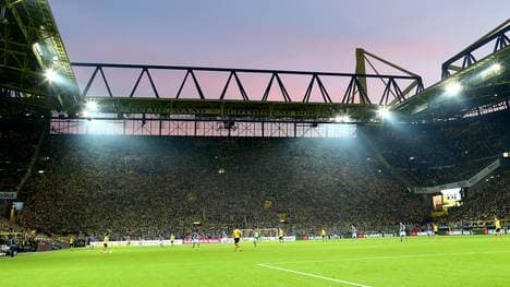 Borussia Dortmund v FC Schalke 04 - Bundesliga