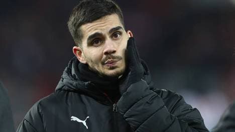 André Silva verzieht das Gesicht
