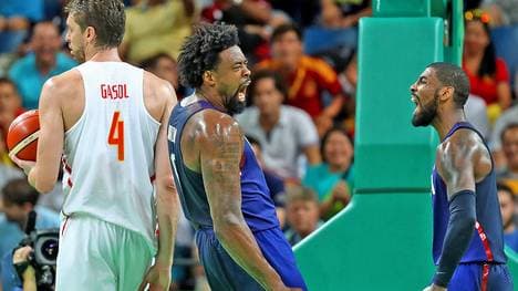 DeAndre Jordan (M.), Kyrie Irving und die USA waren zu stark für Pau Gasols Spanier