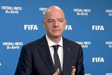 "Fußball kann keine geopolitischen Probleme lösen - aber..."