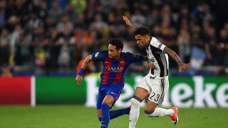 Juventus v FC Barcelona - UEFA Champions League Quarter Final: First Leg