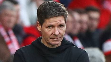 Nach Abpfiff der Partie gegen Union Berlin legt Eintracht-Frankfurt-Trainer Oliver Glasner einen denkwürdigen Auftritt hin