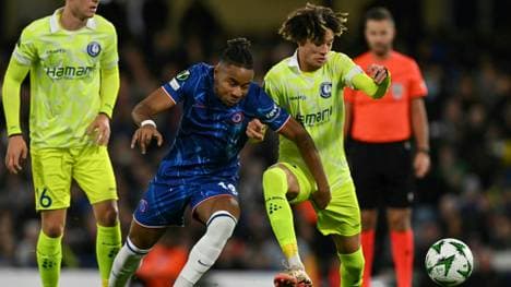 Nkunku (M.) setzt sich gegen Gent durch