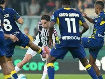 Juve stolpert an die Tabellenspitze
