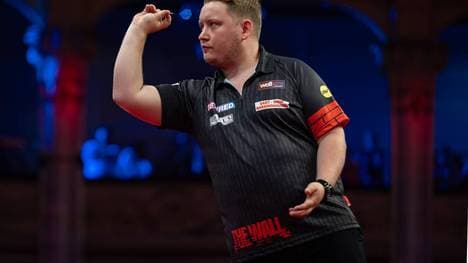 Martin Schindler hat beim Darts den Spitznamen "The Wall"