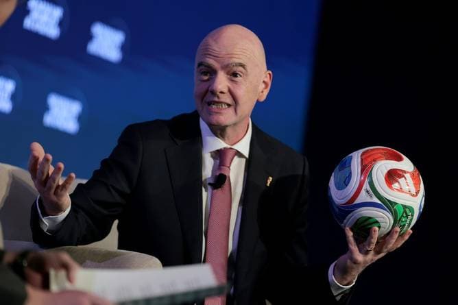 Infantino bekräftigt WM-Teilnahme Irans
