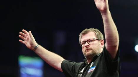 James Wade feiert den elften 9-Darter seiner Karriere