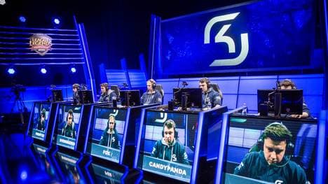 Noch 2015 trat SK Gaming in der EU LCS an. Im Frühjahr 2016 erfolgte dann die Auflösung des Teams
