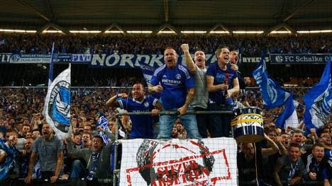 FC Schalke 04, 1. FC Köln, Bundesliga, Veltins-Arena, Nordkurve, Fan-Szene