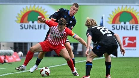 Eggestein behauptet den Ball