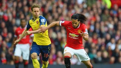Manchester United v Arsenal - Premier League