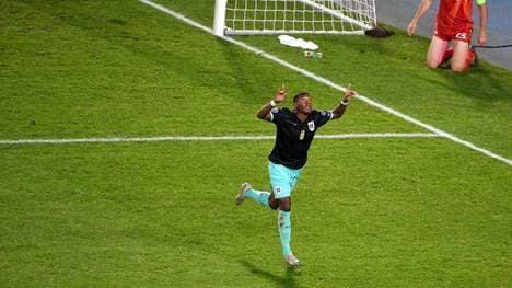 David Alaba schießt Österreich mit seinem Führungstreffer zur EM