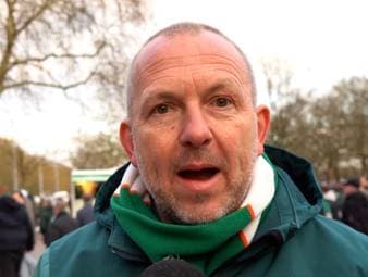 Für Werder Bremen steht am Wochenende der Abstiegsgipfel beim VfL Wolfsburg an. Trainer Daniel Thioune vergleicht die Situation mit einem Boxkampf.