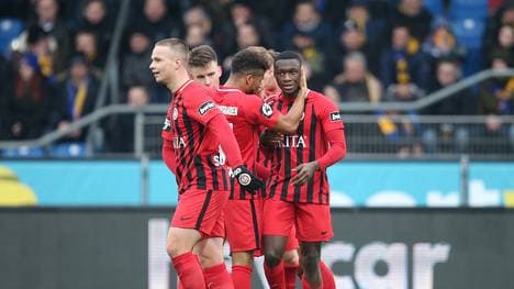 Der SV Wehen Wiesbaden eilt in der 3. Liga von Sieg zu Sieg