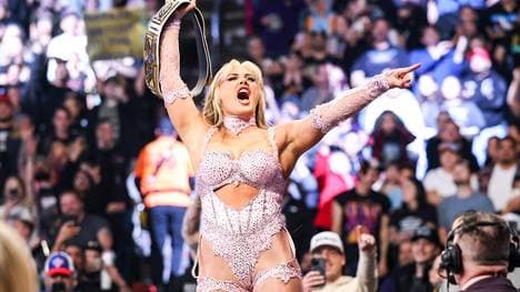 Tiffany Stratton ist neuer WWE-Damenchampion bei SmackDown