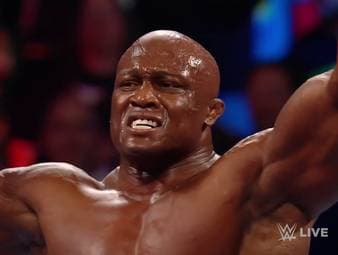 Bei WWE Monday Night RAW wird der Dreikampf um den WWE-Gürtel zum Vierkampf. Bobby Lashley gewinnt ein turbulentes Match gegen Big E und entert das Titelmatch bei Day 1.